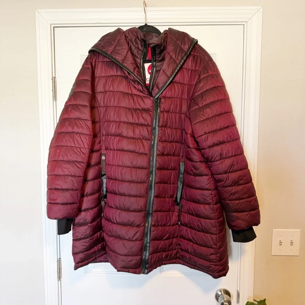 Canada Weather gear down puffer hooded winter jacket.